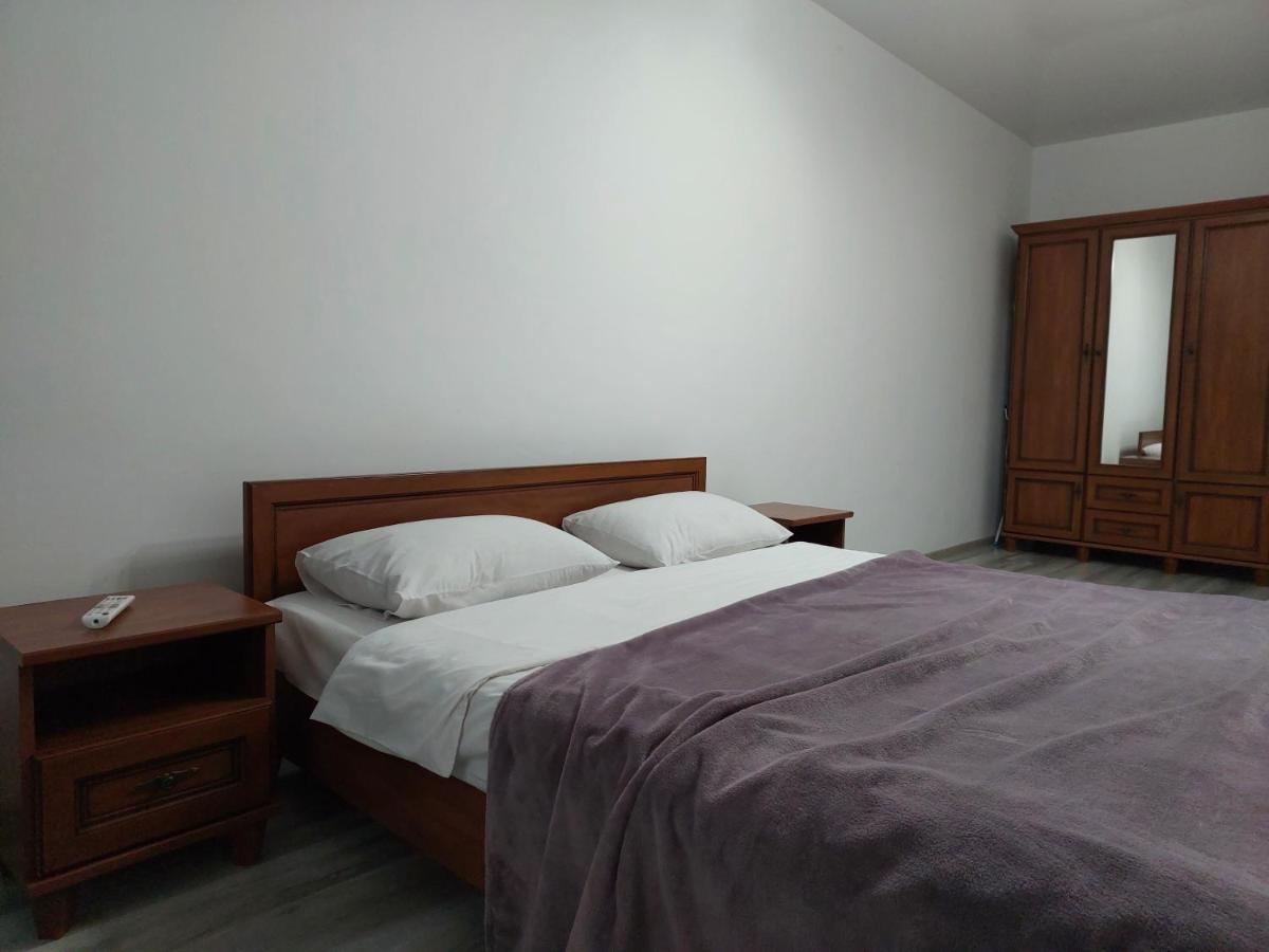 Яровиця 11 Lutsk Ngoại thất bức ảnh